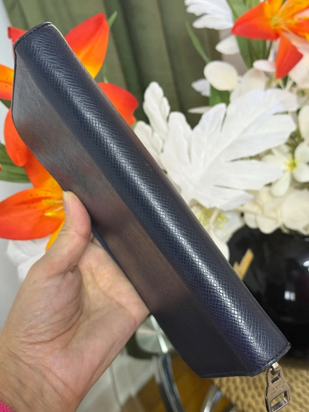 Louis Vuitton Deep Blue Zip Wallet in Textured Leather - Picture 10 of 16